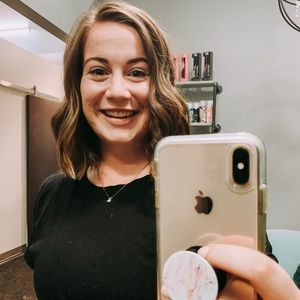 Meet your Posher, Emily